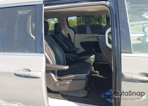 2023 Chrysler Pacifica Hybrid Limited из США, поврежденный, VIN 2C4RC1S78PR543370